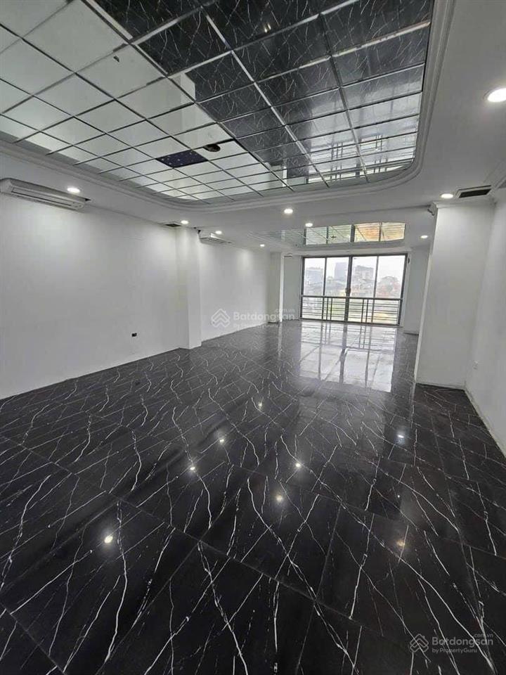 28 tỷ bán gấp nhà mặt đường 2.5 định công, 90m2 nhà mới 5 tầng gara oto kinh doanh vip
