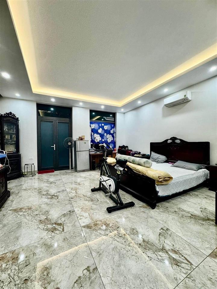 Phân lô cao cấp hai bà trưng 38 tỷ 100m2 5 tầng thang máy, vỉa hè rộng, kinh doanh ngày đêm