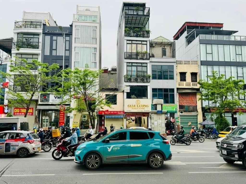 16 tỷ mặt phố lê thanh nghị lô góc 40m2 mặt tiền 6m vỉa hè rộng kinh doanh sầm uất.  0983 029 ***