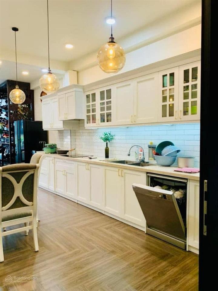 16 tỷ mặt phố lê thanh nghị lô góc 40m2 mặt tiền 6m vỉa hè rộng kinh doanh sầm uất.  0983 029 ***