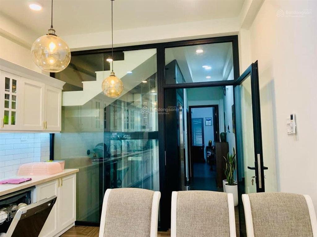 16 tỷ mặt phố lê thanh nghị lô góc 40m2 mặt tiền 6m vỉa hè rộng kinh doanh sầm uất.  0983 029 ***