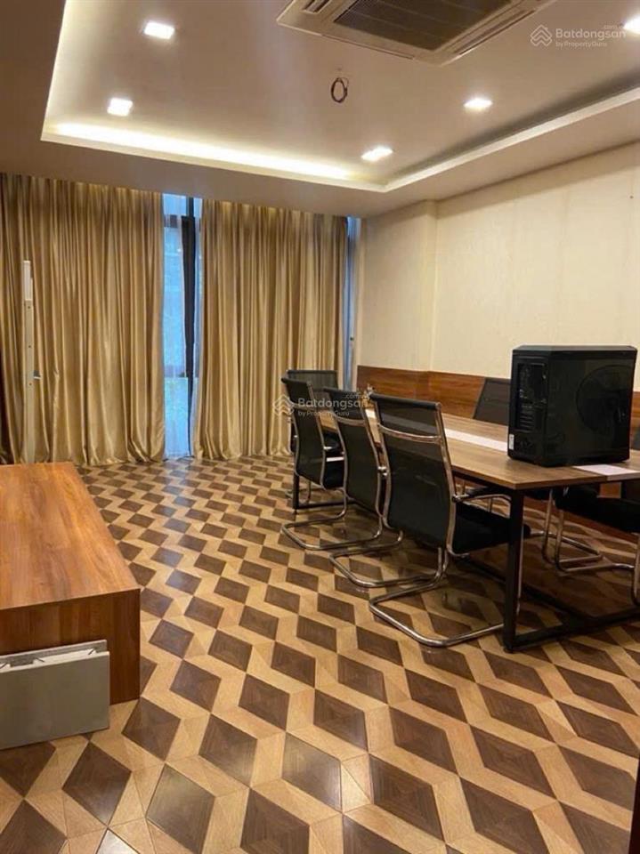 Cực hiếm bán nhà phân lô tại nguyễn thị định, 50m2 5 tầng oto tránh, cách phố 10m, ngõ kinh doanh.