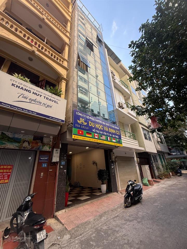 Cực hiếm bán nhà phân lô tại nguyễn thị định, 50m2 5 tầng oto tránh, cách phố 10m, ngõ kinh doanh.