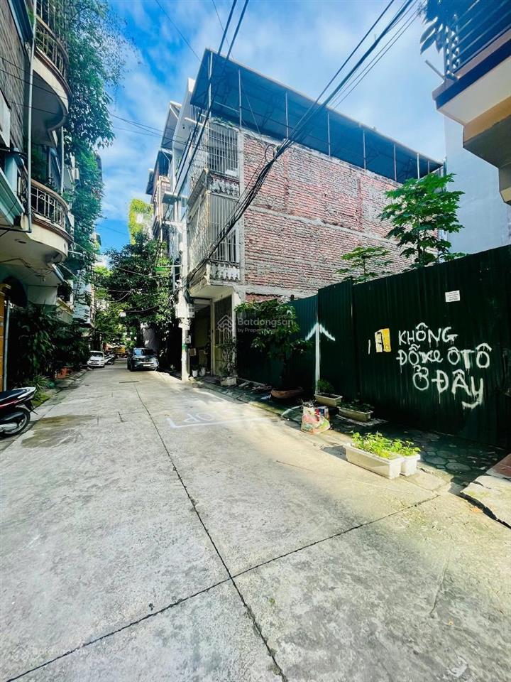 25 tỷ bán gấp nhà tại 61 lạc trung 70m2 mt4.5m ngõ oto tránh kinh doanh, 10m ra phố  0983 029 ***