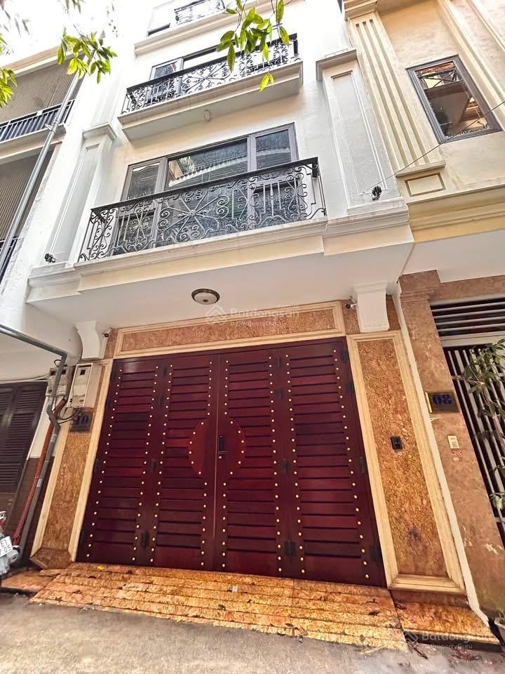 Chính chủ cần bán nhà tại ngõ 37 lê thanh nghị 55m2 xây 4 tầng ngõ ô tô gần ngã 4 giá 17,5 tỷ
