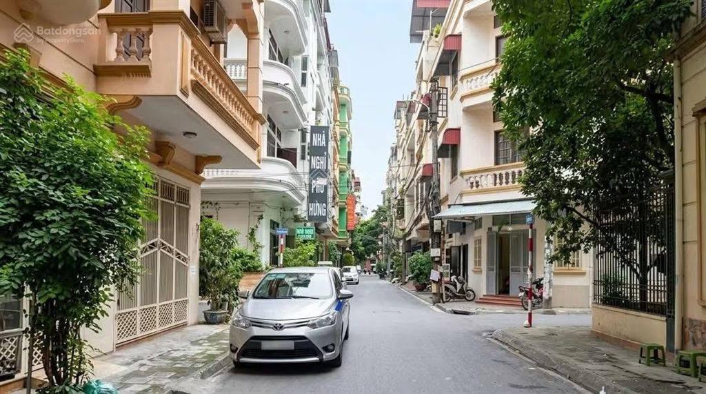 Chính chủ bán nhà tại gốc đề, minh khai 60m2 mt6.3m lô góc, oto vào nhà giá 17 tỷ 0983 029 ***