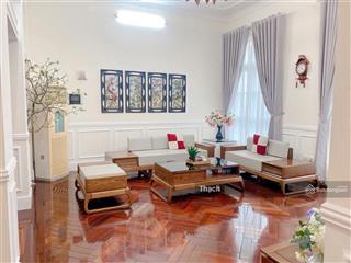 Tôi chính chủ cần bán cắt lỗ ch 3pn  193m2. giá chỉ 16,5 tỷ, tại the manor, mễ trì,  0966 432 ***