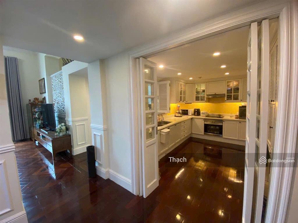 Tôi chính chủ cần bán cắt lỗ ch 3pn  193m2. giá chỉ 16,5 tỷ, tại the manor, mễ trì,  0966 432 ***