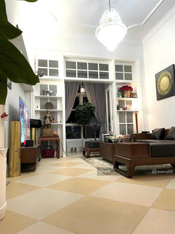 Tôi chính chủ cần bán cắt lỗ ch 2pn chung cư the manor. full đồ. giá chỉ từ 10 tỷ.  0966 432 ***
