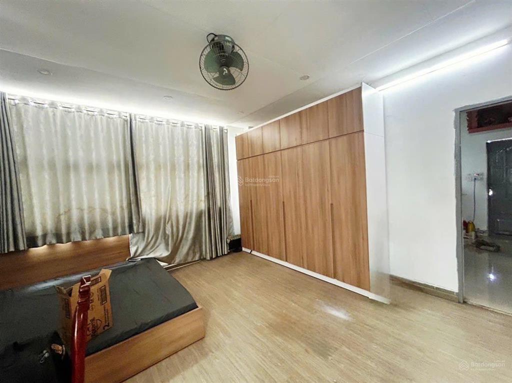 Chỉ 5.x tỷ  nhà 3 tầng  5x15  kế aeon tên lửa, bình tân  đường 5m oto ngủ trong nhà.