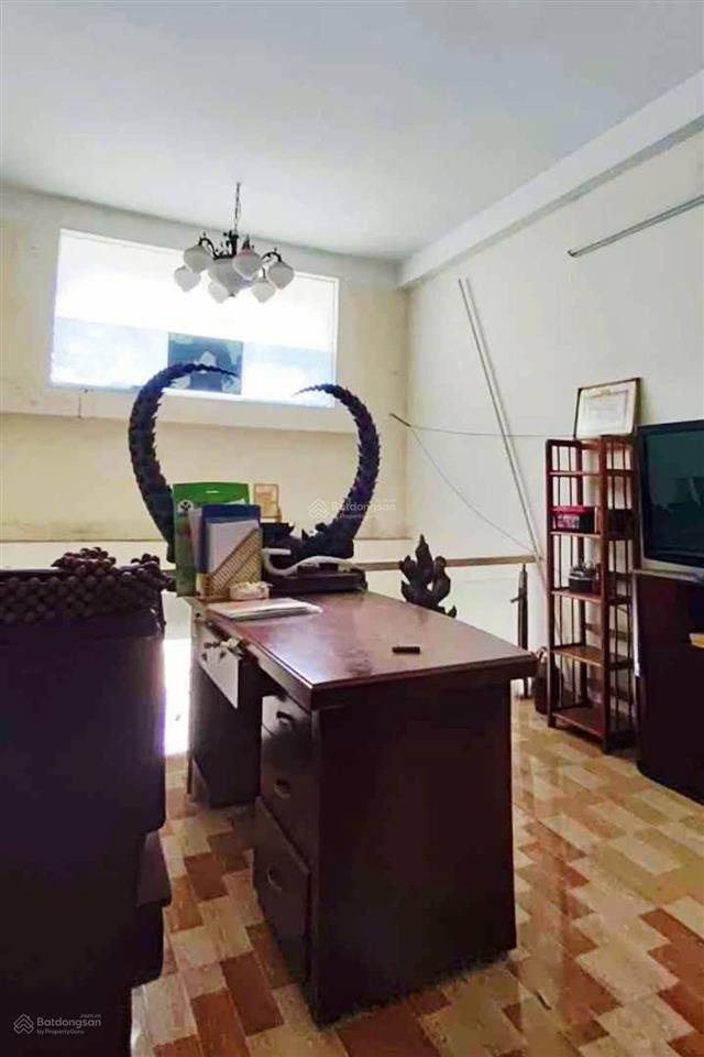 Nhà chính chủ  chưa qua đầu tư  3 tầng  4x17m  kinh dương vương, bình tân  ô tô ngủ trong nhà.