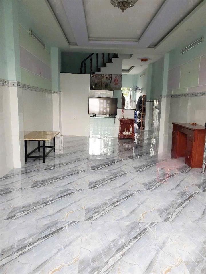 Nhỉnh 6 tỷ  nhà đẹp  3 tầng  4x20  hẻm 6m  kdc kinh dương vương, an lạc, bình tân