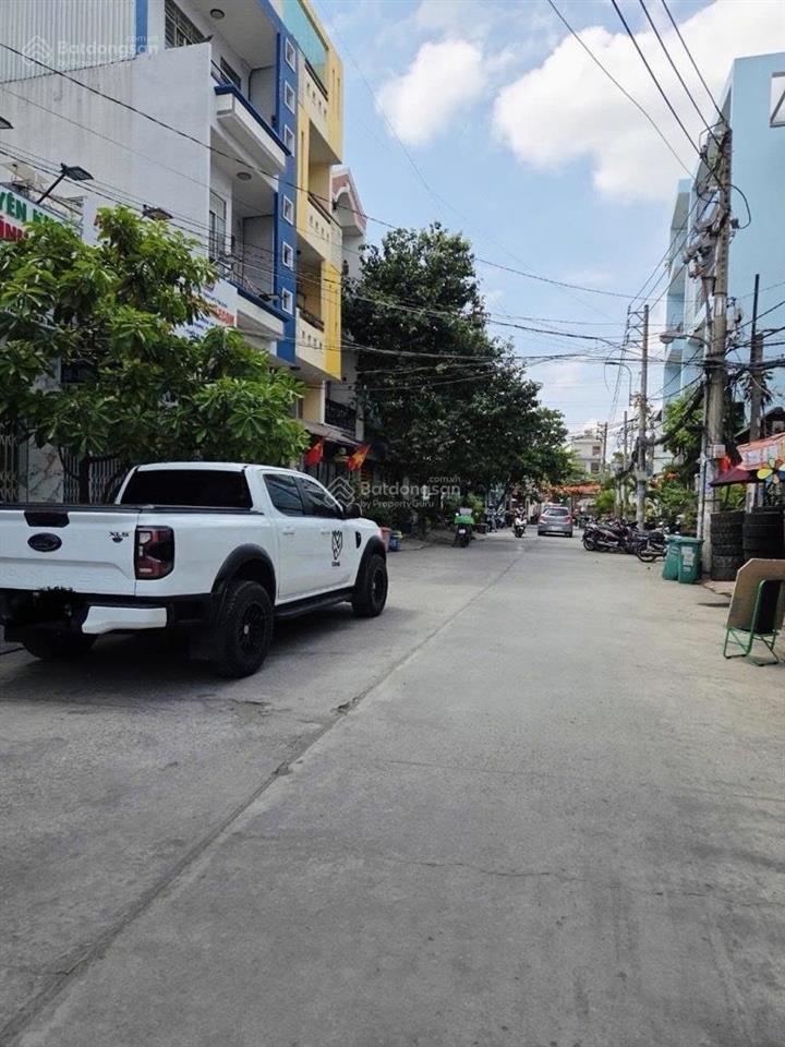 Chỉ 7,x tỷ  siêu phẩm 4 tầng  4x20m  hẻm 6m  kế kinh dương vương, bình tân