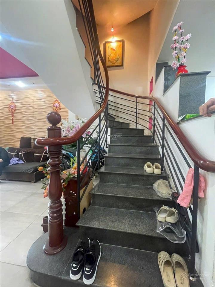 Bán nhà  mặt tiền vừa ở vừa kinh doanh  4 tầng  kdc lý chiêu hoàng, quận 6  chỉ 7.x tỷ
