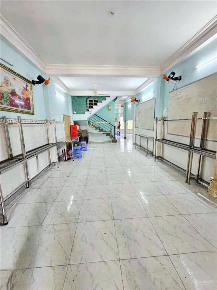 Bán nhà  3 tầng  4x17  đường 10m thông  an dương vương, bình tân  chỉ 6.x tỷ