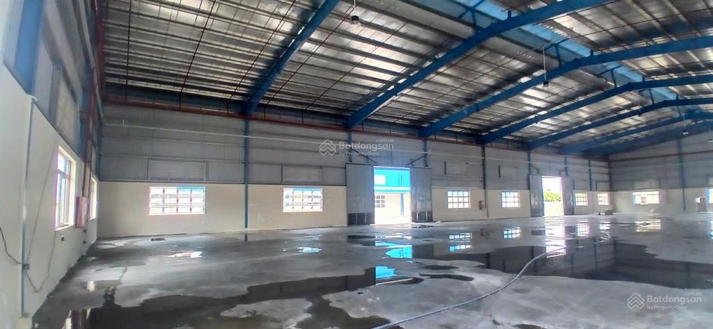 Nhà xưởng diện tích cho thuê tổng 10.000m2, cắt lẻ trên 2000m2 tại kcn bến lức, vĩnh lộc 2