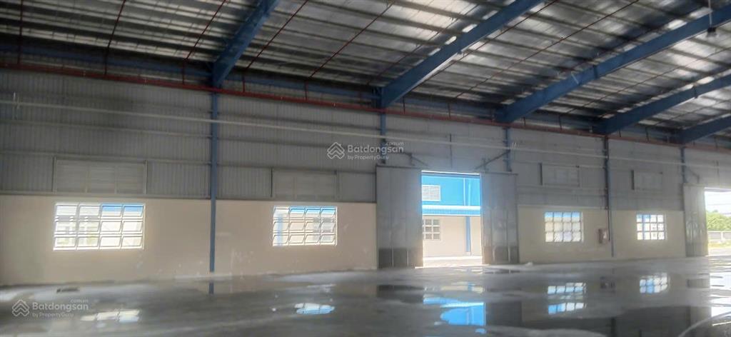 Nhà xưởng diện tích cho thuê tổng 10.000m2, cắt lẻ trên 2000m2 tại kcn bến lức, vĩnh lộc 2