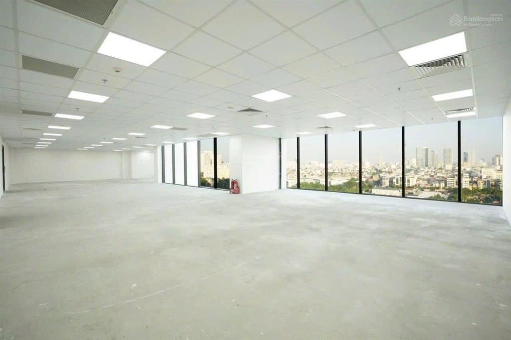 Chính chủ cho thuê vp hạng a rox tower goldmark 136 hồ tùng mậu 178m2, đông nam view công viên