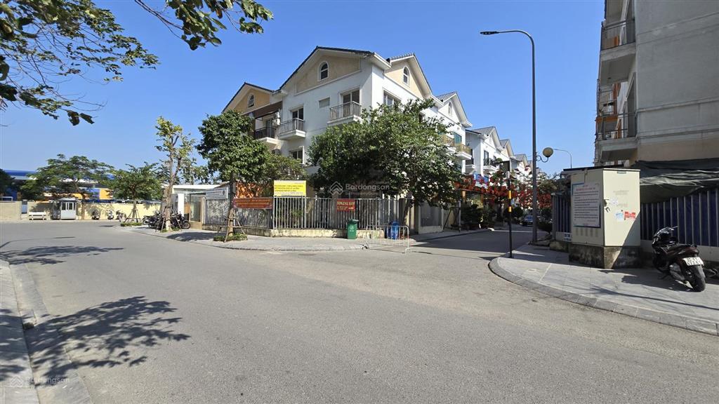 Em bán nhanh căn biệt thự 144m2 đông trù. mặt tiền 12 mét. gần cầu tứ liên vin cổ loa và tlqg
