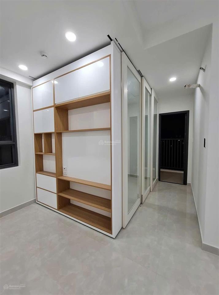 Bán nhanh căn intela saigon 2pn 2wc tầng trung view hộ bơi siêu đỉnh chỉ 2.4ty tặng full nội thất