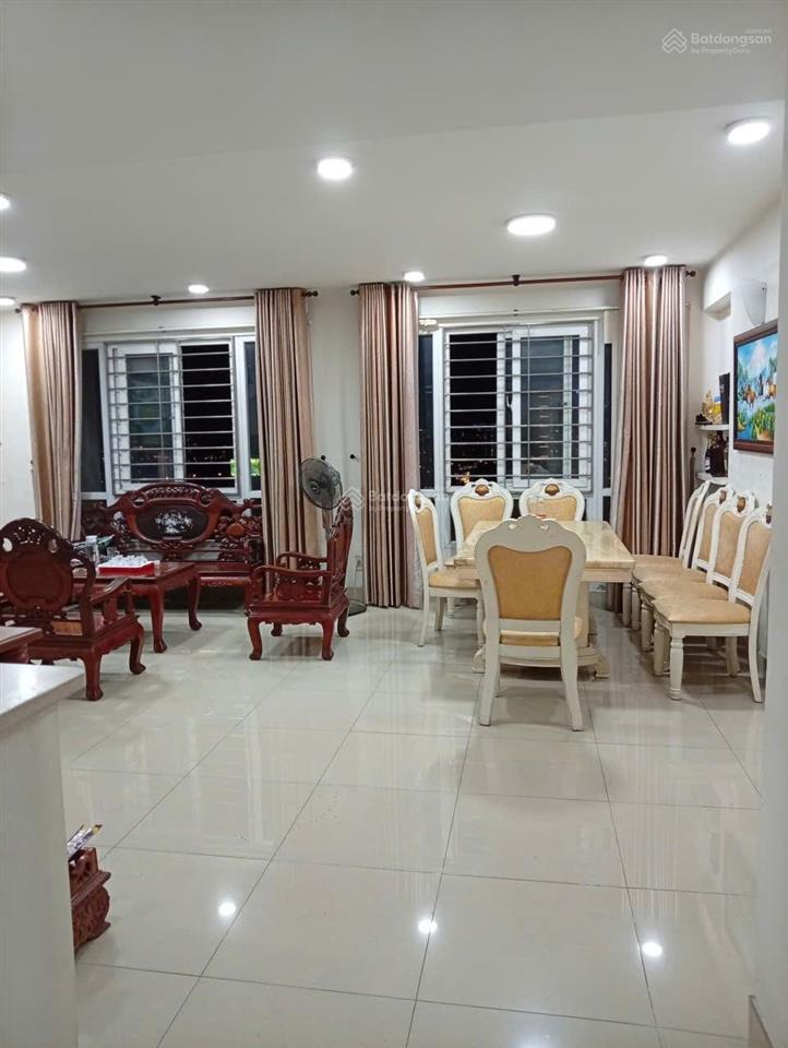 Bán nhanh căn penthouse chung cư thủ thiêm star, quận 2, dt sàn 83m2, dt sử dụng 240m2, giá 7,8 tỷ