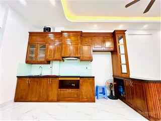 Giang biên  việt hưng  long biên  36m x 6 tầng  8,6 tỉ  ô tô lùi cửa  full nội thất