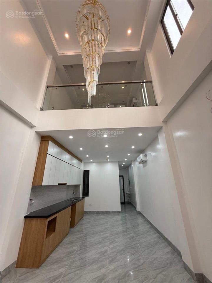 Phúc lợi  long biên  45m x 6 tầng  thang máy  4 ngủ  vỉa hè ô tô tránh  cạnh vinhomes