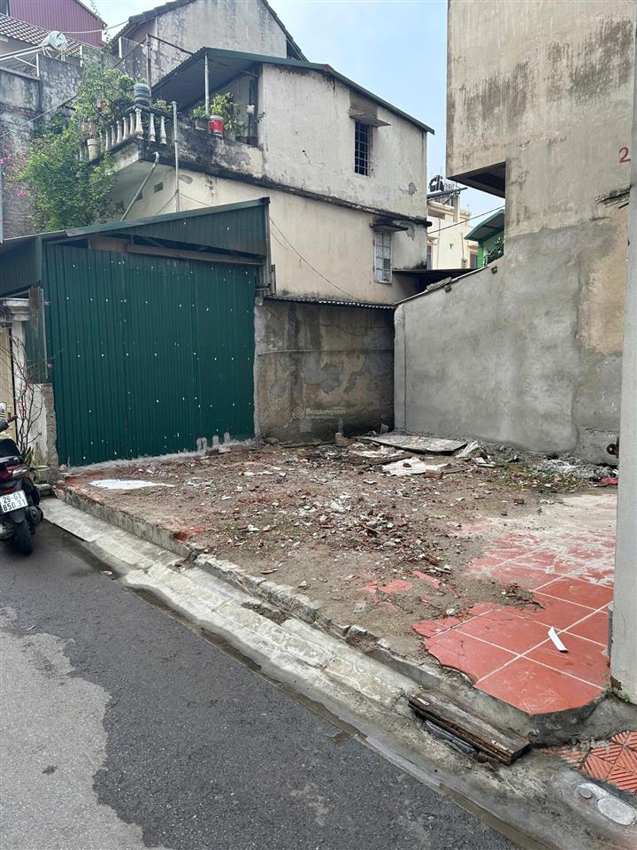 Đất cổ bi  gia lâm  40m mt 6m  vuông đẹp  ô tô thông  giá đầu tư ~ 160tr/m2