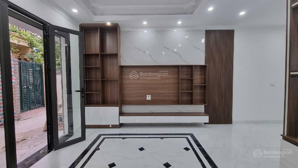 Nguyễn văn linh dt 50m x 5 tầng ngõ nông 20m ra mặt đường 5, thang máy, sau qh ra gần phố