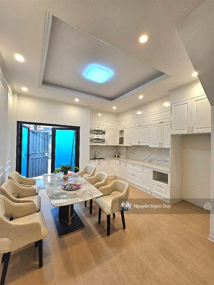Hiếm  thạch bàn  thông tiền thoáng hậu  70m  2 mặt ngõ  ô tô thông  sổ nở hậu