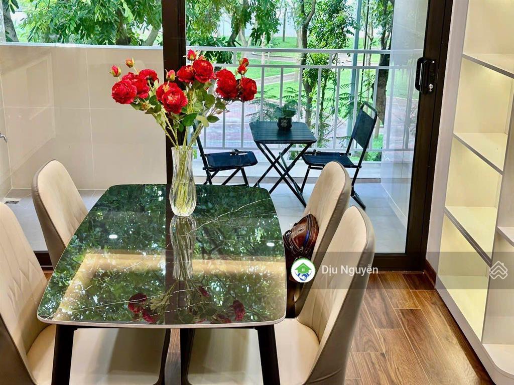 Cực đẹp! bán chung cư việt hưng  77m2  tầng đẹp  view đẹp  full nội thất xịn ở ngay  hơn 4 tỷ