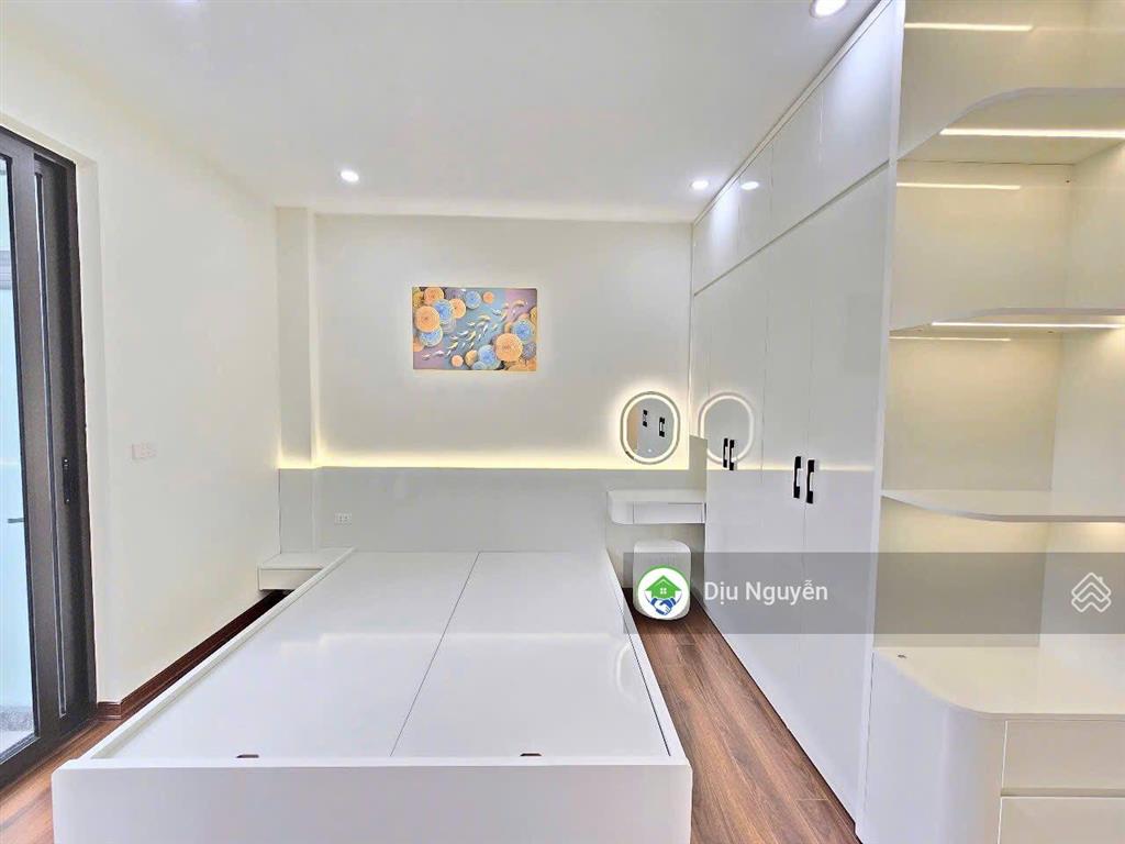 Cực đẹp! bán chung cư việt hưng  77m2  tầng đẹp  view đẹp  full nội thất xịn ở ngay  hơn 4 tỷ