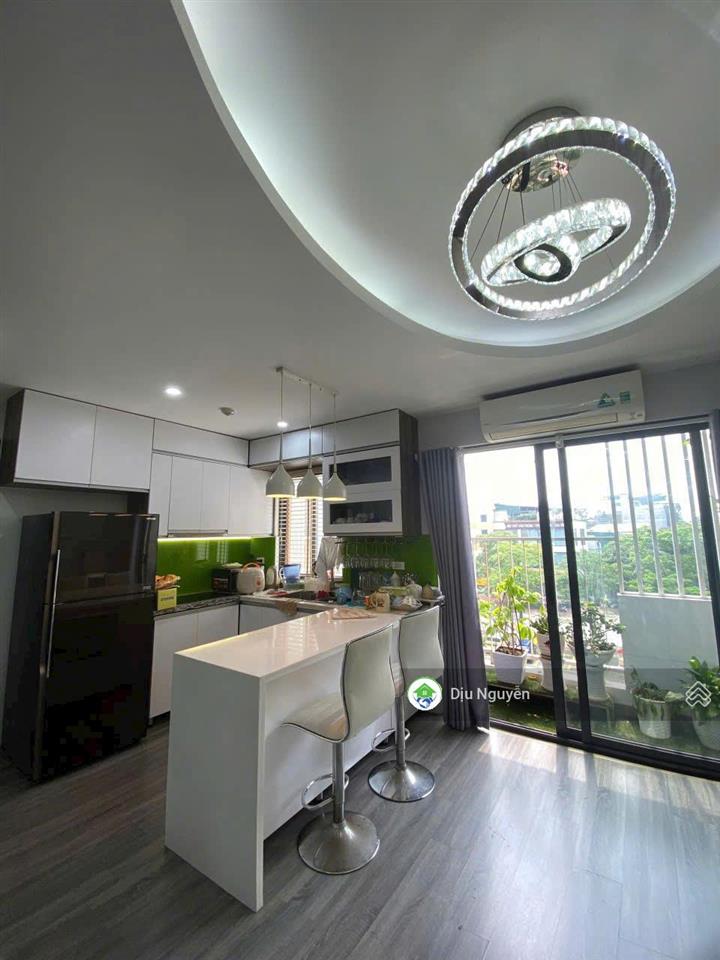 Siêu hiếm, bán căn hộ chung cư việt hưng  70m2  2pn2wc  2 ban công  full nội thất, hơn 3 tỷ