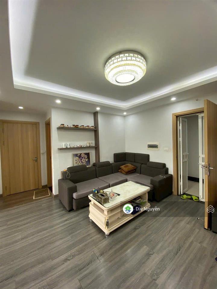 Siêu hiếm, bán căn hộ chung cư việt hưng  70m2  2pn2wc  2 ban công  full nội thất, hơn 3 tỷ