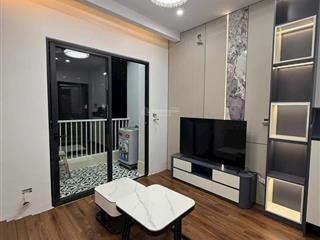 Hiếm! chỉ hơn 2 tỷ! bán chung cư kđt việt hưng, full nội thất, thang máy, tầng đẹp!