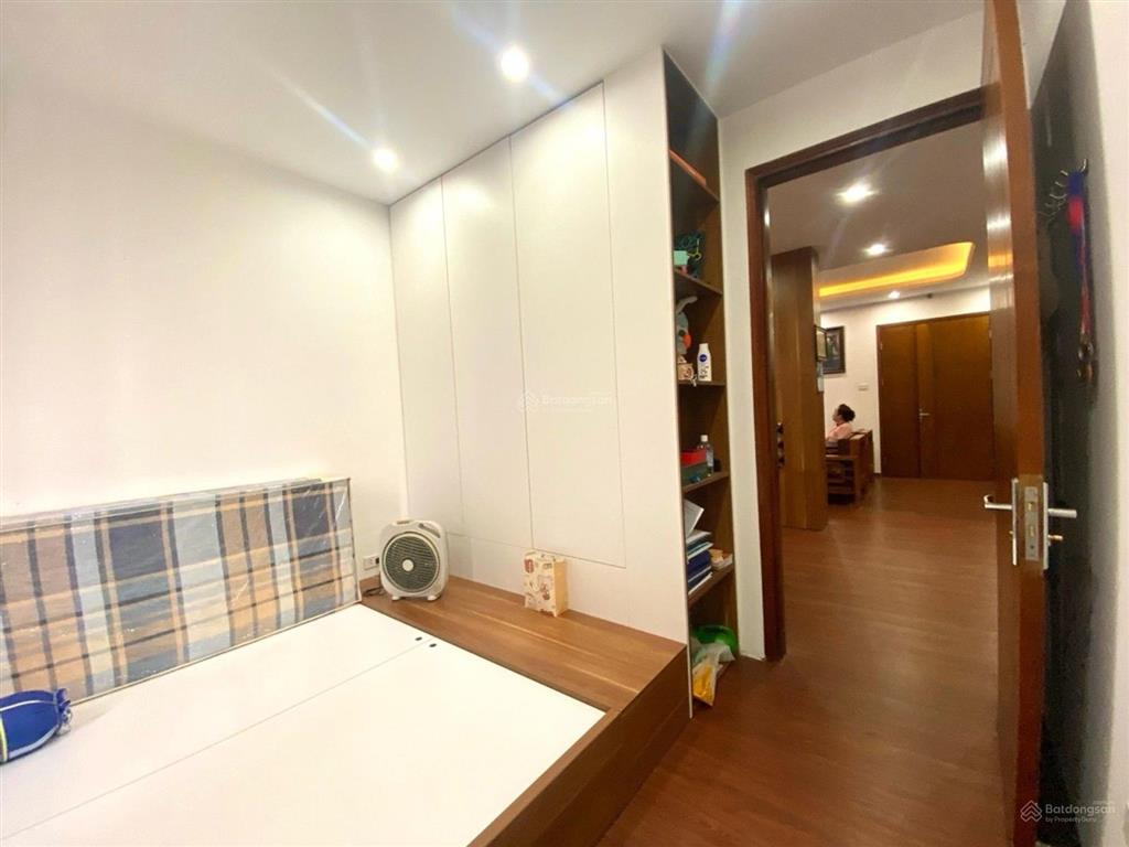 Chung cư ct36 xuân la  nội thất gỗ tự nhiên, có lốt ô tô, view hồ tây, căn 3n 2vs, giá 11 tỷ