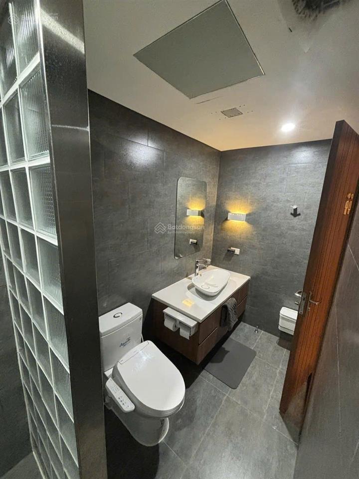 Bán căn hộ chung cư 02  03 ciputra  hướng đông nam  căn góc 148m2  chỉ 13 tỷ