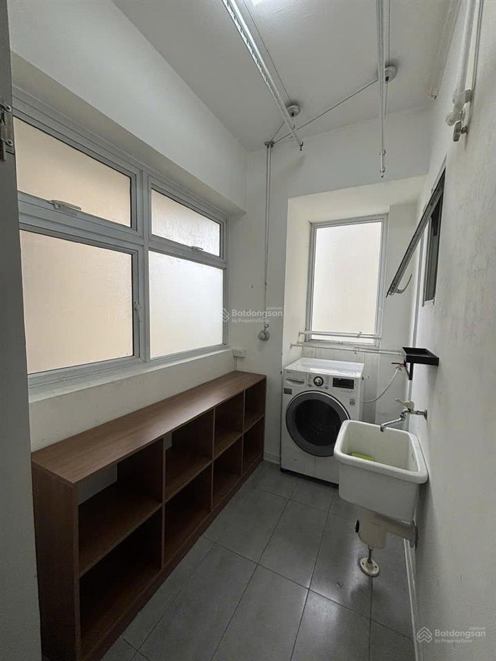 Bán căn hộ chung cư 02  03 ciputra  hướng đông nam  căn góc 148m2  chỉ 13 tỷ