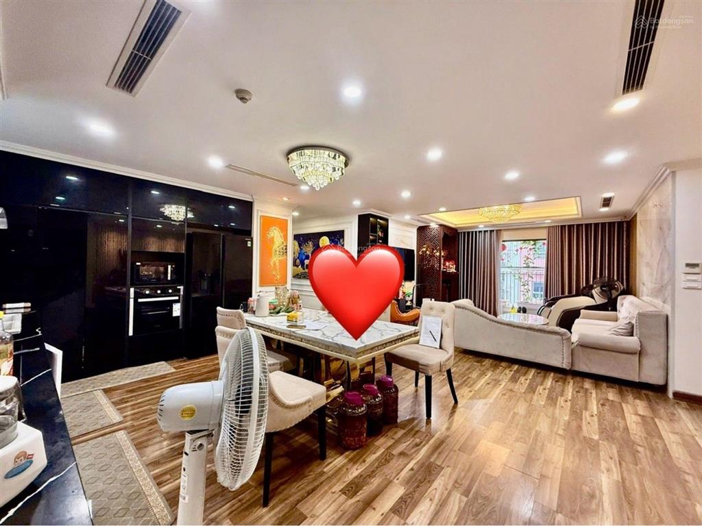 Chung cư goldmark city  lô góc  135m2  3 ngủ  full nội thất  hỗ trợ vay ngân hàng chỉ 11.x tỷ