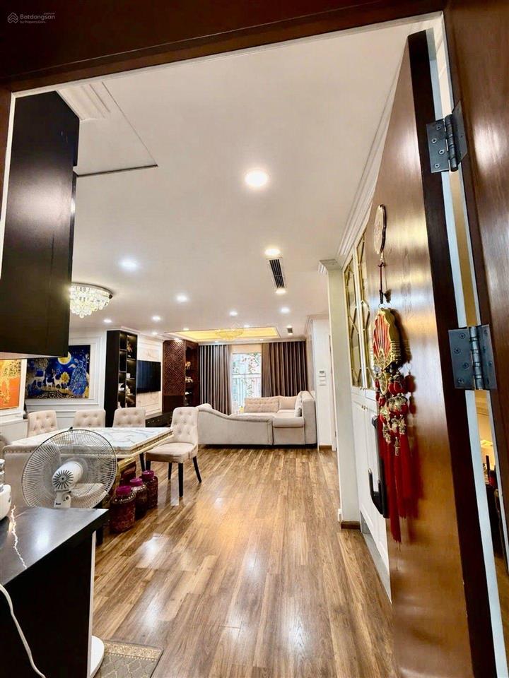 Chung cư goldmark city  lô góc  135m2  3 ngủ  full nội thất  hỗ trợ vay ngân hàng chỉ 11.x tỷ