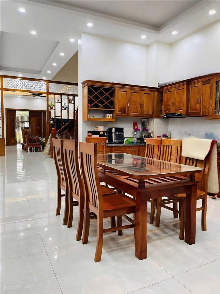 Chính chủ gửi bán nhà biệt thự 2.5 tầng trung giã, gần quốc lộ 3, dt 275m2, 4 ngủ, chỉ 7,x tỷ