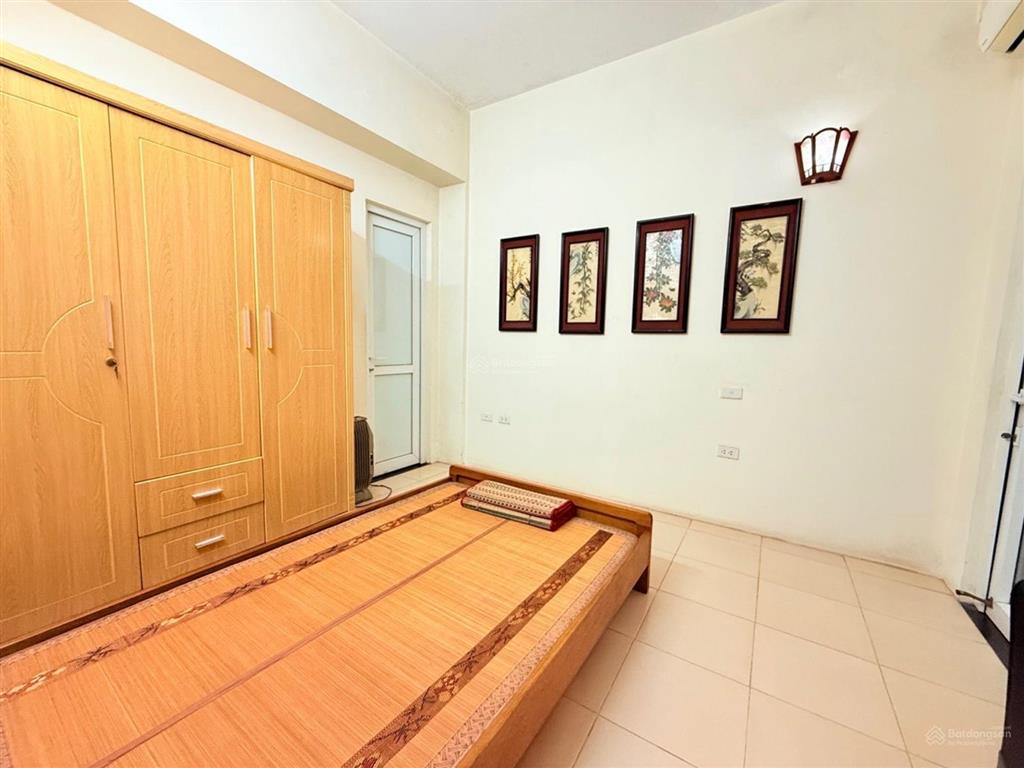 Bác chủ nhà đi nước ngoài cần bán căn 2 ngủchung cư resco cổ nhuế, full đồ,giá 5.x tỷ(rẻ nhất tòa)