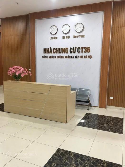 Căn góc 3 ngủ  chung cư ct36 xuân la  full nội thất gỗ tự nhiên, view hồ tây, có chỗ để ô tô