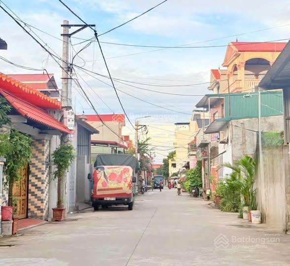 Tìm khắp phù lỗ không thấy lô thứ 2 300m ra ql2 500m là ql388m2 đất xóm thượng phù lỗ chỉ 5.8tỷ