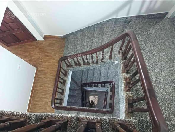 Bán nhà 4 tầng, dt 90m2, mặt đường nhựa vỉa hè 2 thoáng, trung tâm thị trấn sóc sơn, giá 15,x tỷ