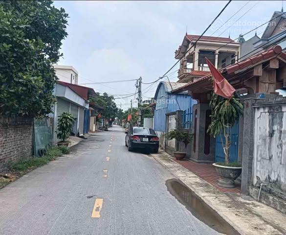 Chỉ 31 triệu/m2 đất trục chính thôn cộng hòa, phù linh  lô 183m2 (mt9.5m) đường rộng 8m, hướng nam