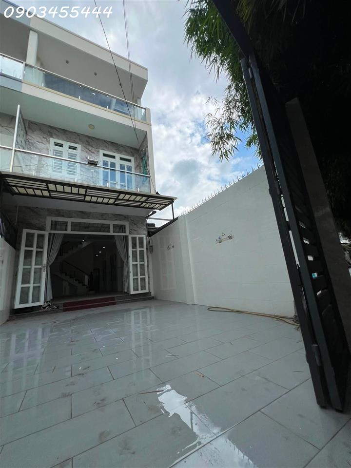 Nhà mới ô tô đậu nhà, HXH, 96m2, 3 tầng, 3PN, 8.5 tỷ, Tam Bình, Thủ Đức