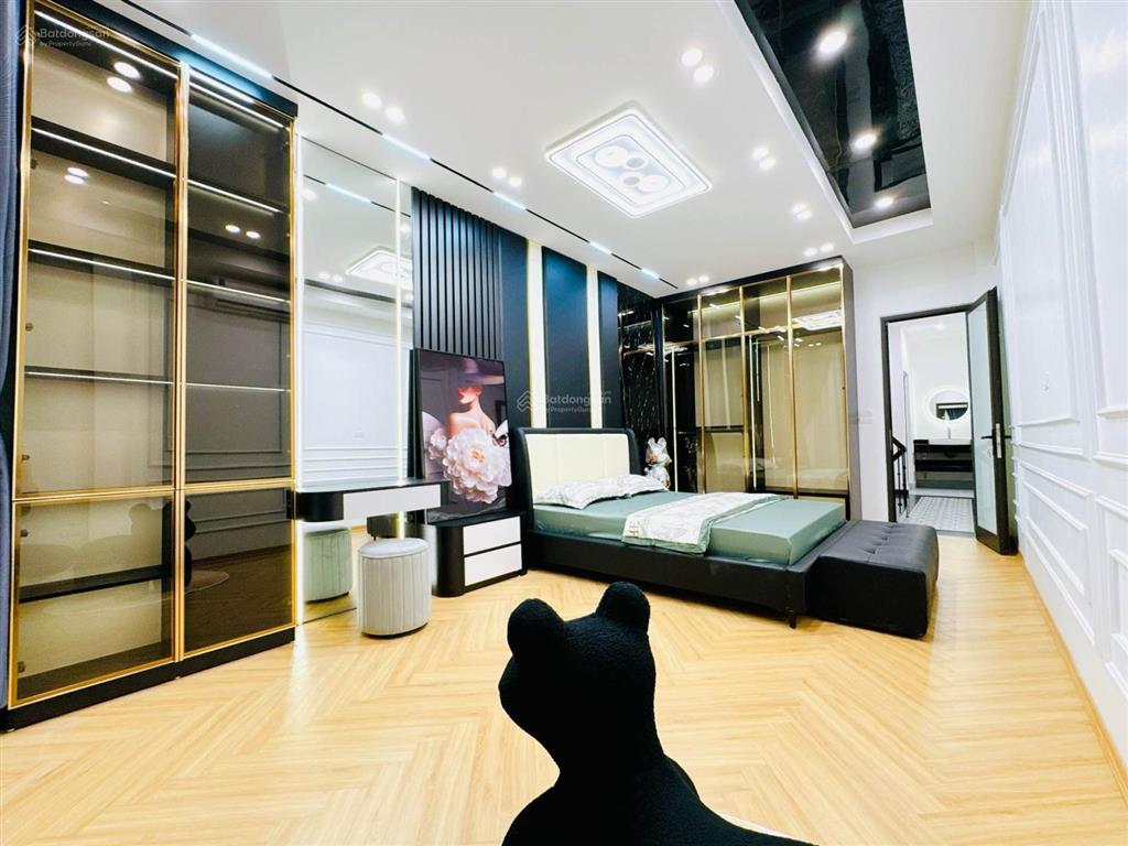 Chính chủ cần bán căn nhà 6 tầng phố trần duy hưng