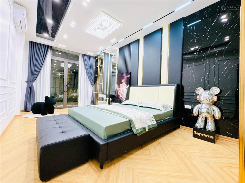 Chính chủ cần bán căn nhà 6 tầng phố trần duy hưng