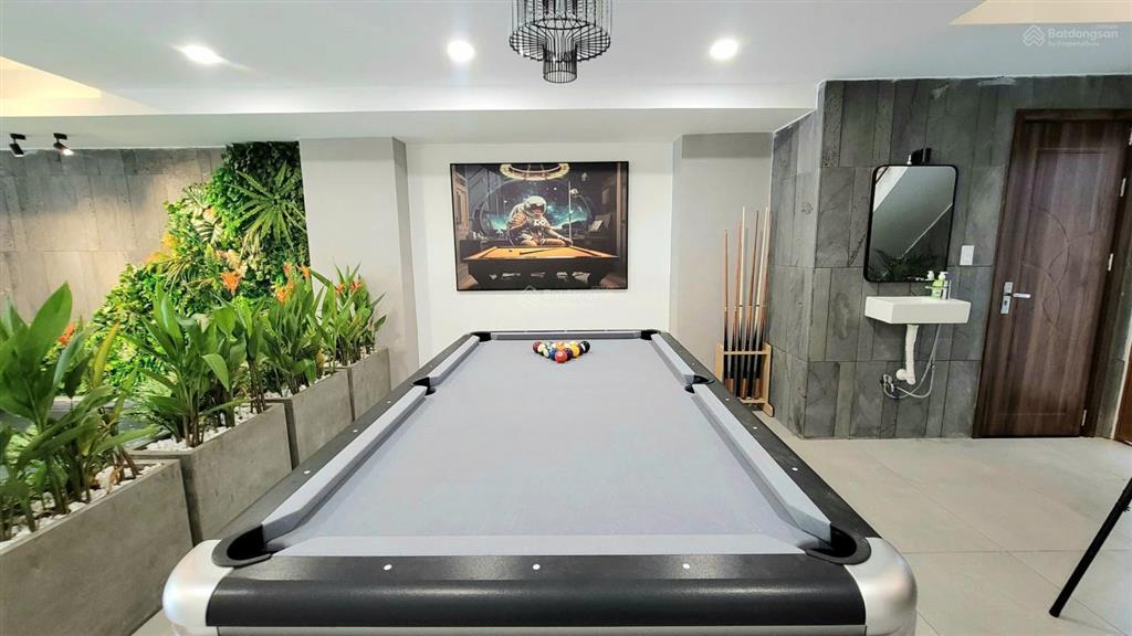 Villa mini khu vực đầu tuyến sơn trà, có dòng tiền airbnb cực ổn, giá 20 tỷ cách biển vài bước chân